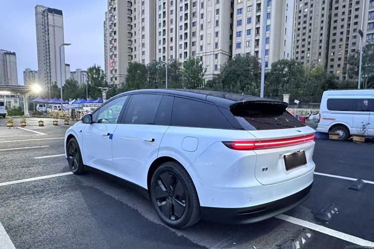 理想汽车 理想i6 汽车图片 #8