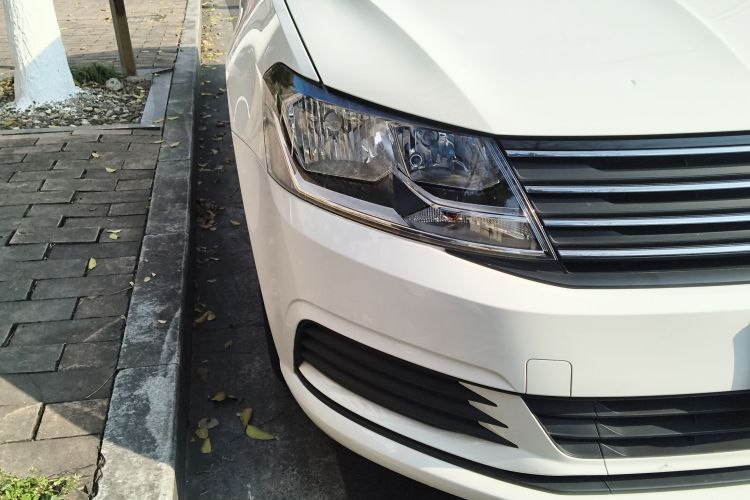 Volkswagen Gran Lavida 2017 car image #8