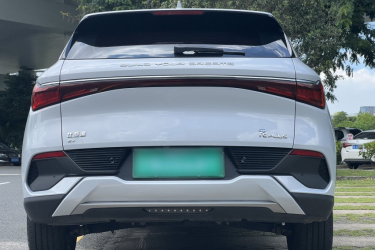 BYD Yuan 2023 car image #8