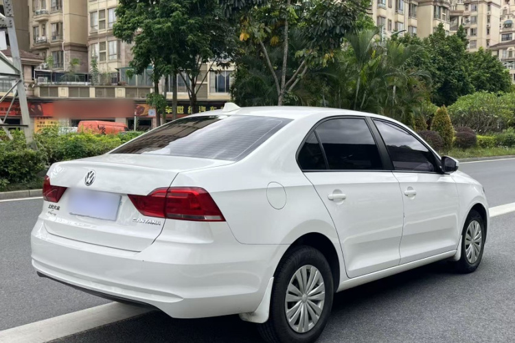 Volkswagen Santana 2019 car image #8