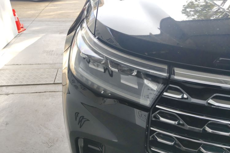 Ford Explorer 2024 #8 Ford Explorer 2024 car image #8