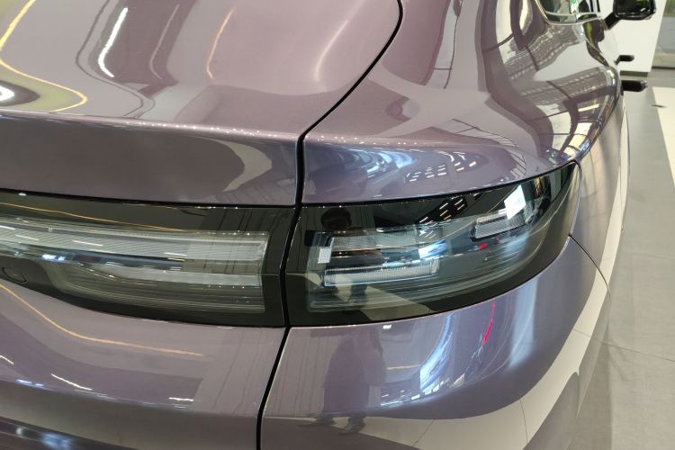 零跑汽车 零跑B01 2025 汽车图片 #8