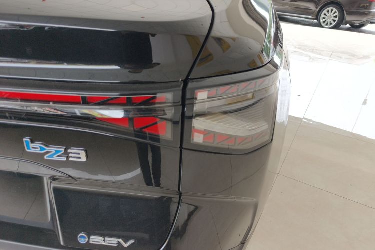 Toyota bZ3 2024 immagine di auto #8