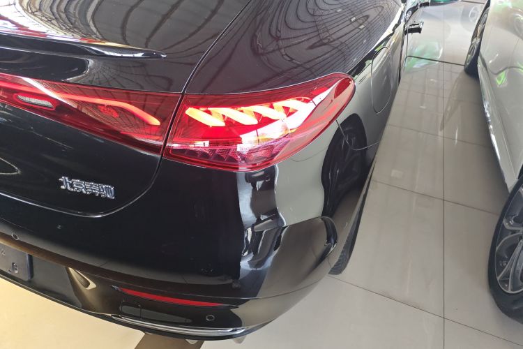 Mercedes-Benz EQE Class 2024 car image #8