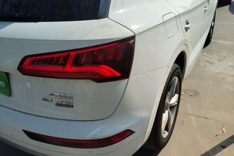 Audi Q5L 2019 #8 Audi Q5L 2019 car image #8