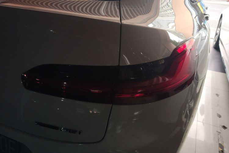 BMW X4 M40i 2020 #8 BMW X4 M40i 2020 car image #8