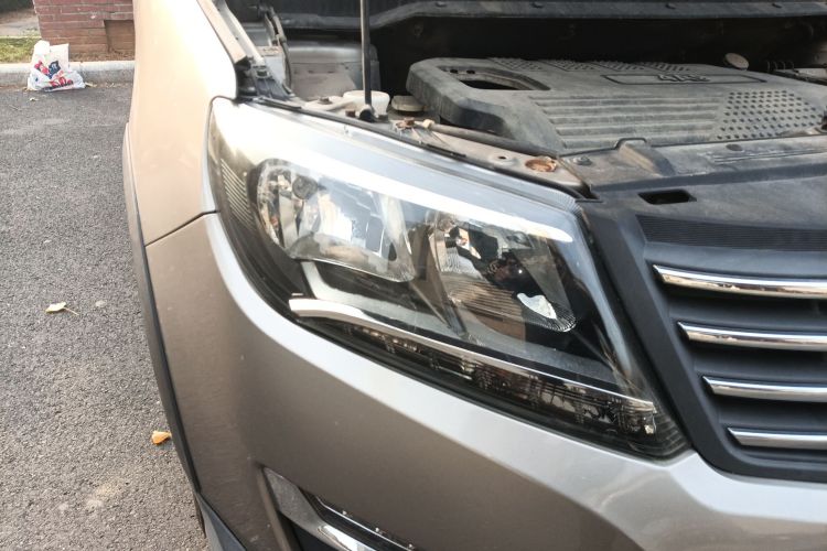 Forthing S500 2017 car image #8