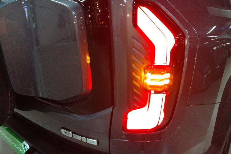 Deepal G318 2024 car image #8