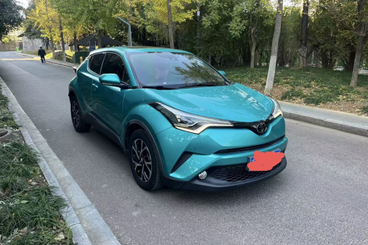 Toyota C-HR 2020 #8 Toyota C-HR 2020 car image #8