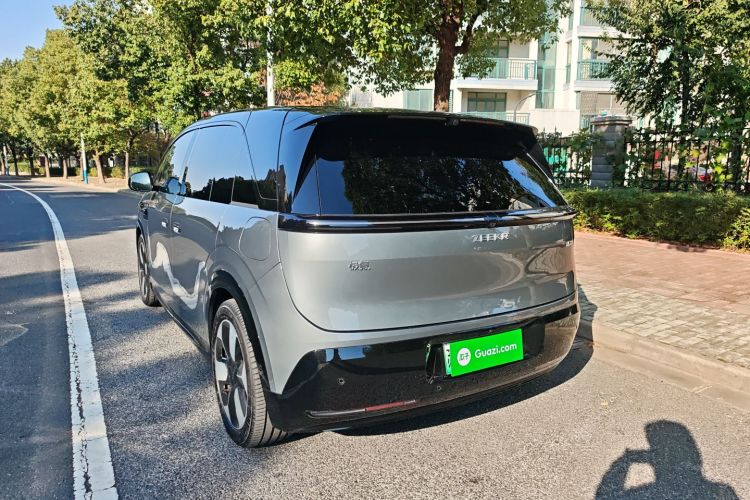 Zeekr MIX 2025 صورة سيارة #8