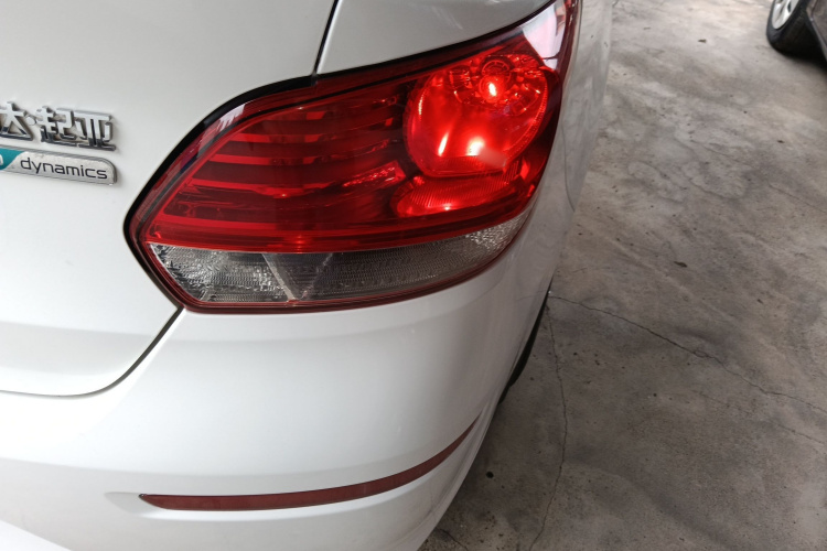 起亚 焕驰 2018 汽车图片 #8