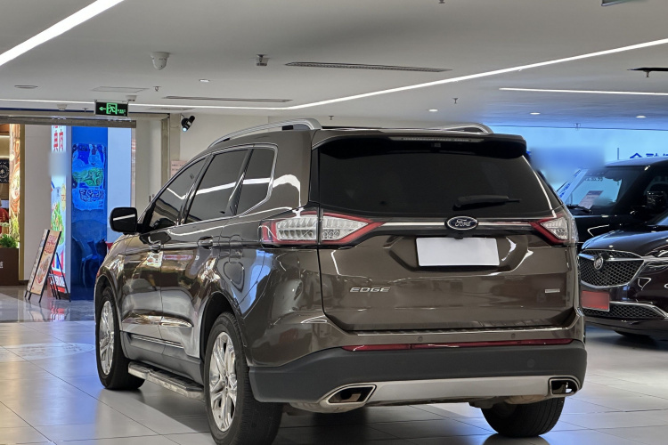 Ford Edge 2017 صورة سيارة #8