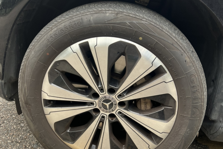 Mercedes-Benz EQC Class 2022 car image #8