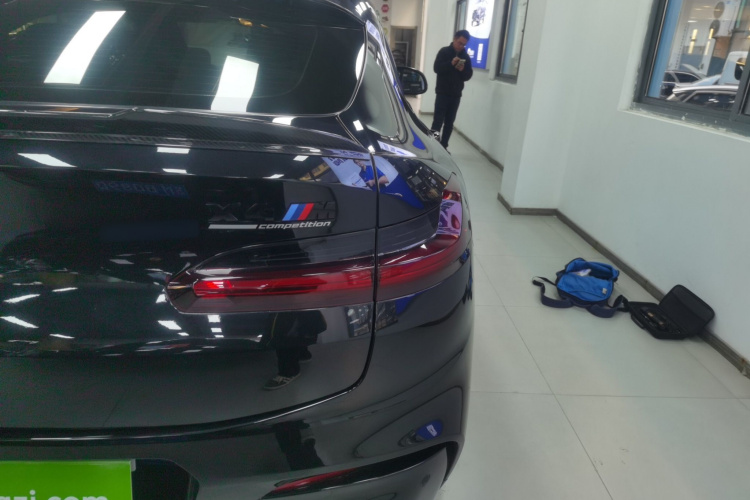 BMW X4 M 2021 car image #8