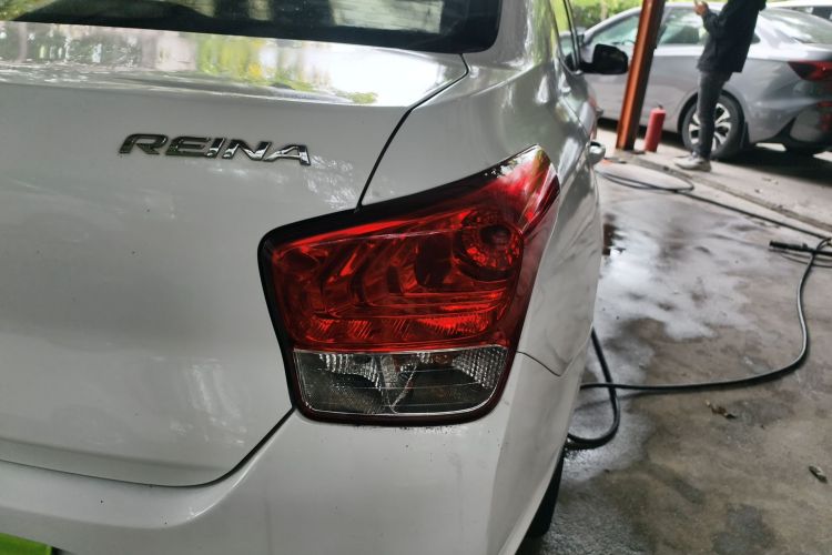 Hyundai Reina 2018 car image #8