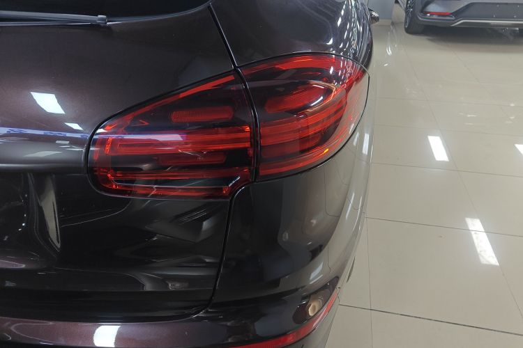 2016 #8 2016 car image #8