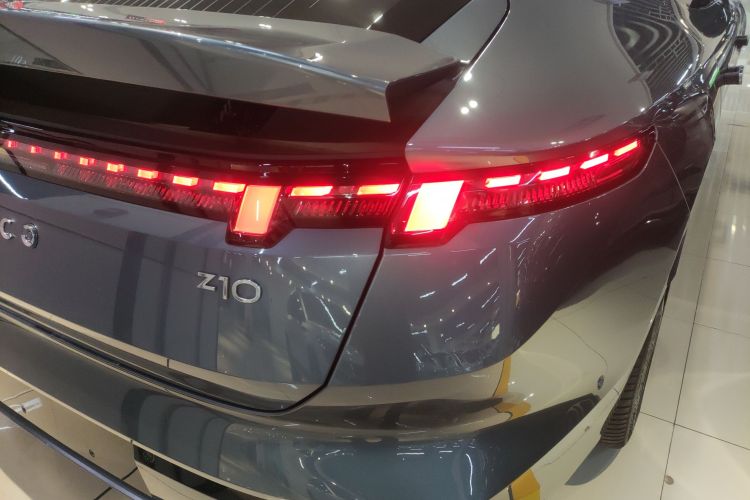 Lynk & Co 2024 #8 Lynk & Co 2024 car image #8