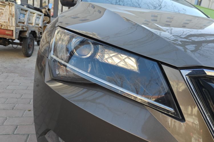 Skoda Superb 2016 #8 Skoda Superb 2016 car image #8
