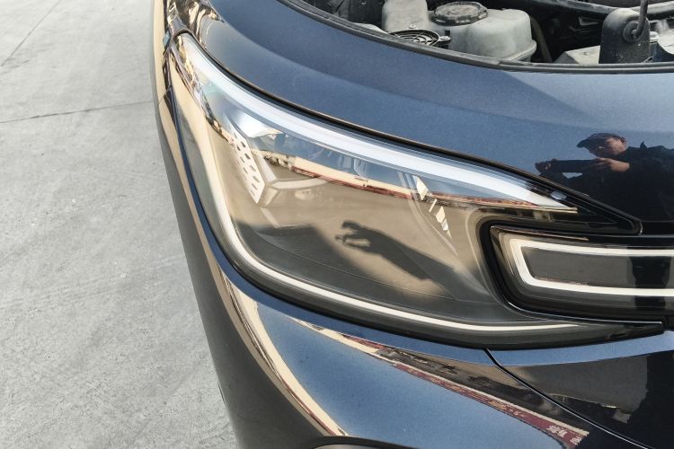 Volkswagen ID.6 Crozz 2023 #8 Volkswagen ID.6 Crozz 2023 immagine di auto #8