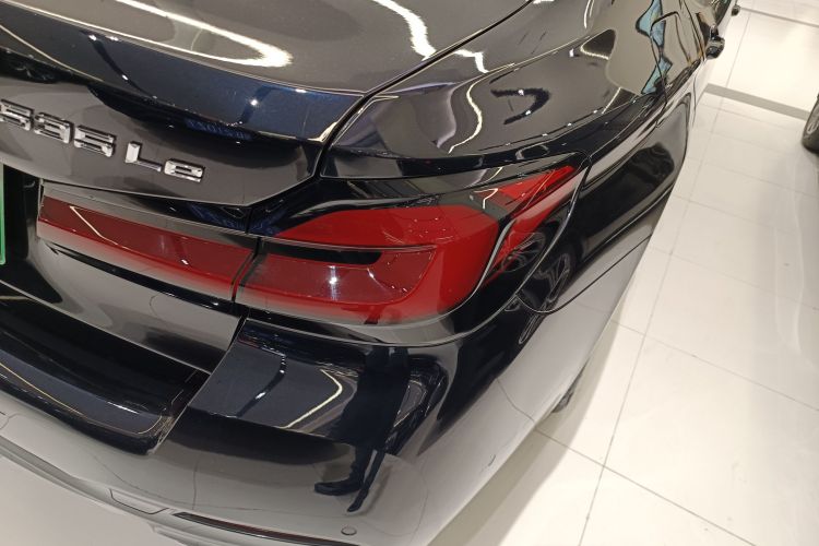 BMW 5 Series New Energy 2021 #8 BMW 5 Series New Energy 2021 car image #8