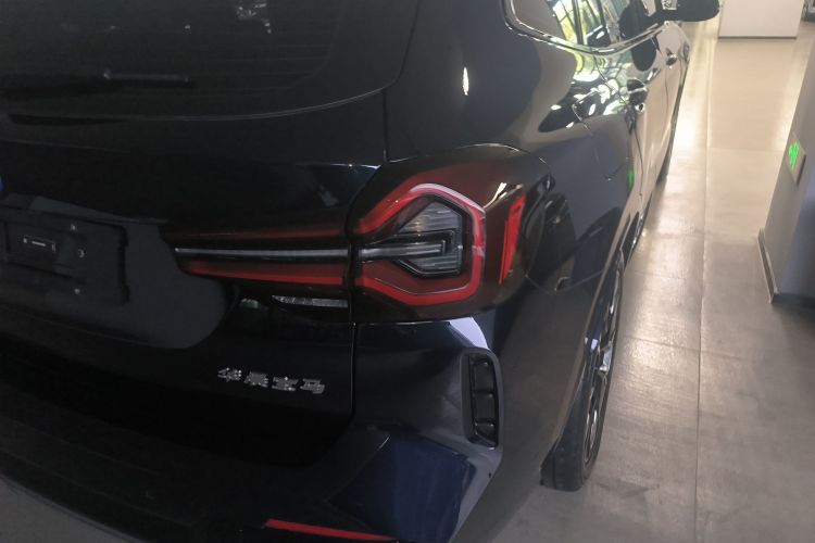 BMW iX3 2024 #8 BMW iX3 2024 car image #8