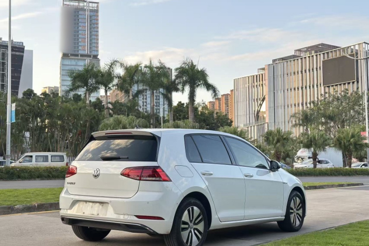Volkswagen Golf New Energy (Imported) 2018 صورة سيارة #8