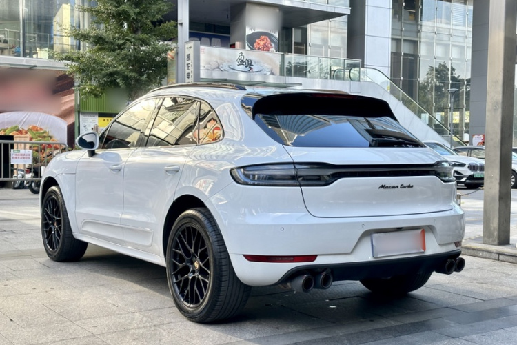 2018 #8 2018 car image #8