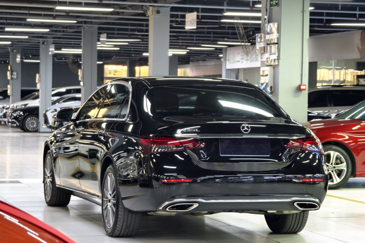 Mercedes-Benz E Class 2022 car image #8