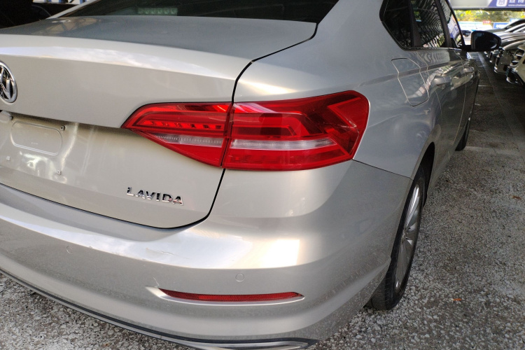 Volkswagen Lavida 2019 car image #8