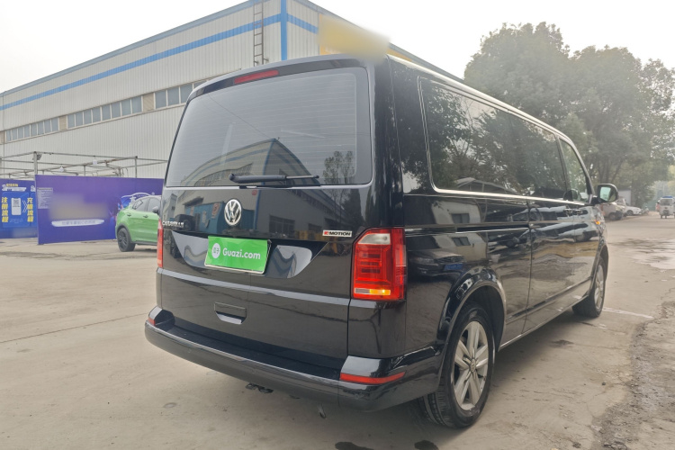 Volkswagen Caravelle 2018 immagine di auto #8