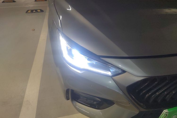 MG 6 New Energy 2022 immagine di auto #8