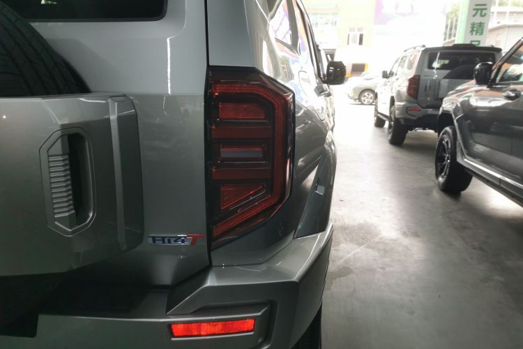 Tank 400 New Energy 2025 car image #8