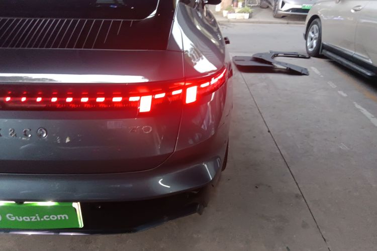 Lynk & Co 2024 #8 Lynk & Co 2024 immagine di auto #8