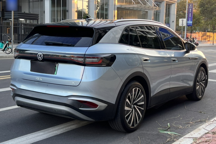 Volkswagen ID.4 X 2022 car image #8