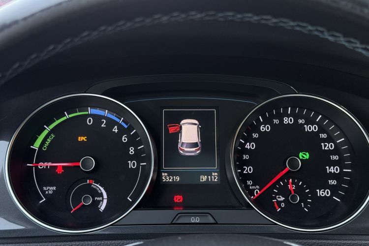 Volkswagen Golf Pure Electric 2020 #8 Volkswagen Golf Pure Electric 2020 car image #8