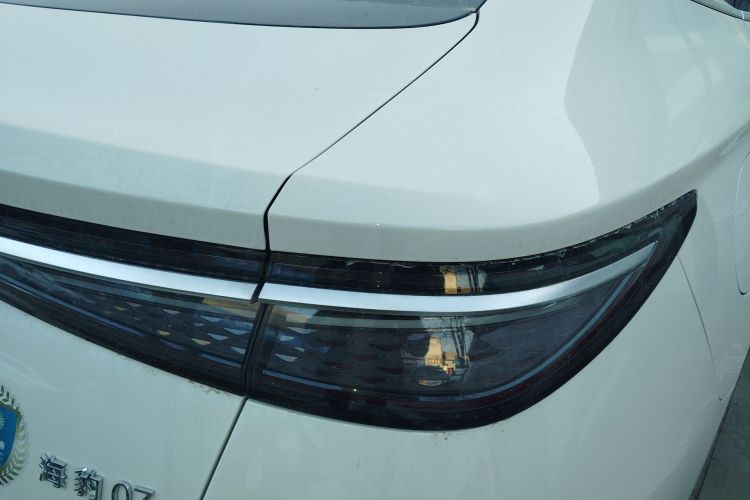 BYD Seal 07 DM-i 2025 imagem de carro #8