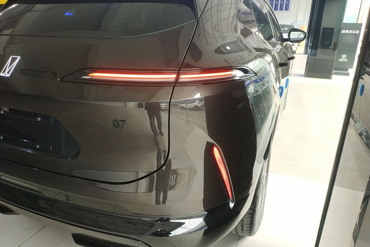 阿维塔 阿维塔07 2025 汽车图片 #8