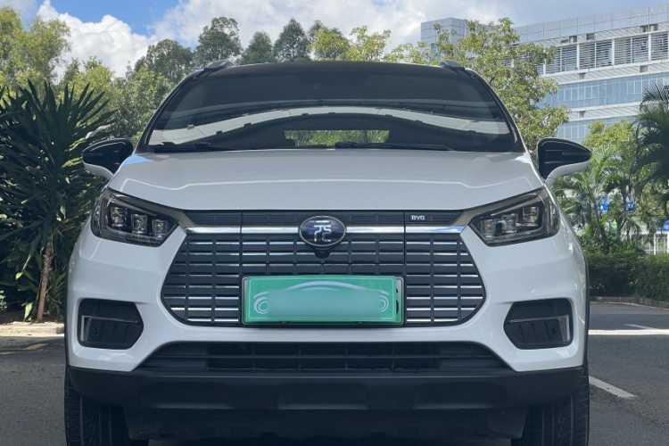 BYD Yuan New Energy 2020 #8 BYD Yuan New Energy 2020 immagine di auto #8