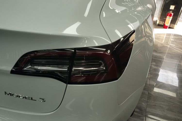 Tesla Model 3 2020 #8 Tesla Model 3 2020 صورة سيارة #8
