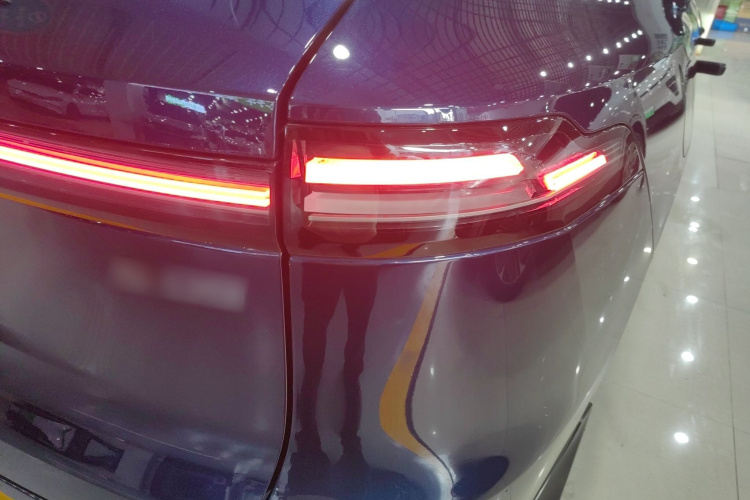 Deepal S09 2025 car image #8