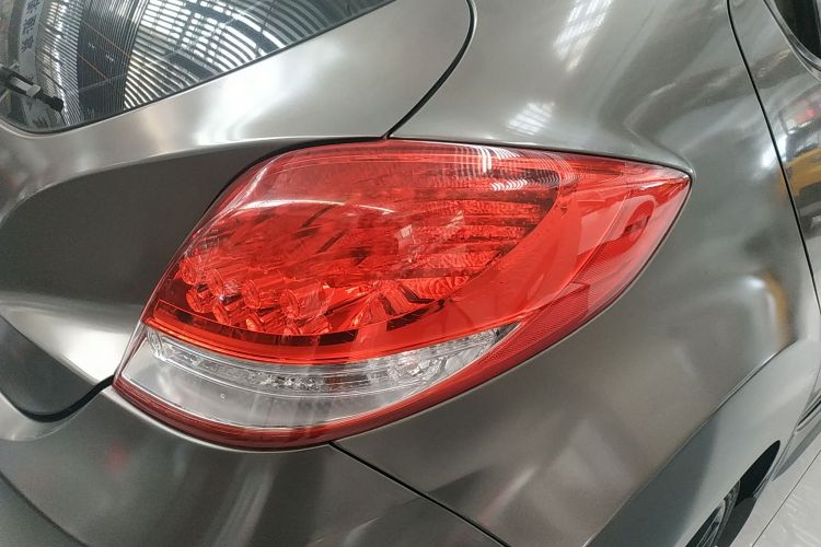 Hyundai Veloster 2017 immagine di auto #8