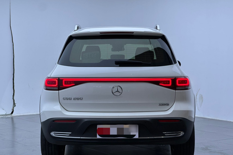 Mercedes-Benz EQB Class 2024 car image #8