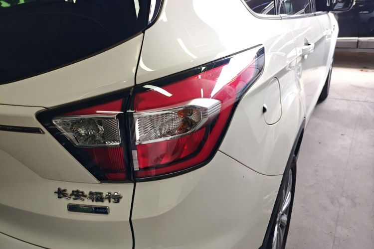 Ford Kuga 2017 #8 Ford Kuga 2017 car image #8