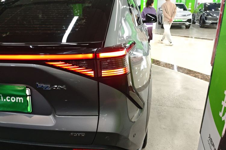 丰田 一汽丰田bZ4X 2023 汽车图片 #8