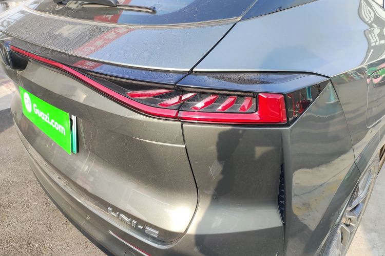 Changan UNI-Z PHEV 2024 car image #8