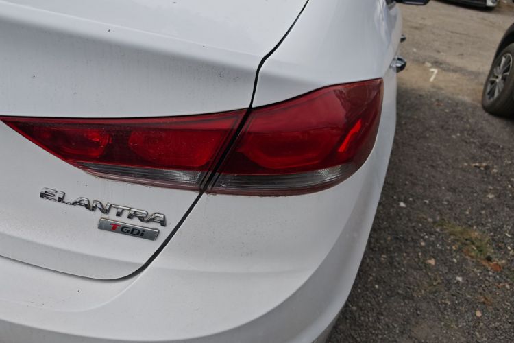 Hyundai Elantra AD 2019 car image #8