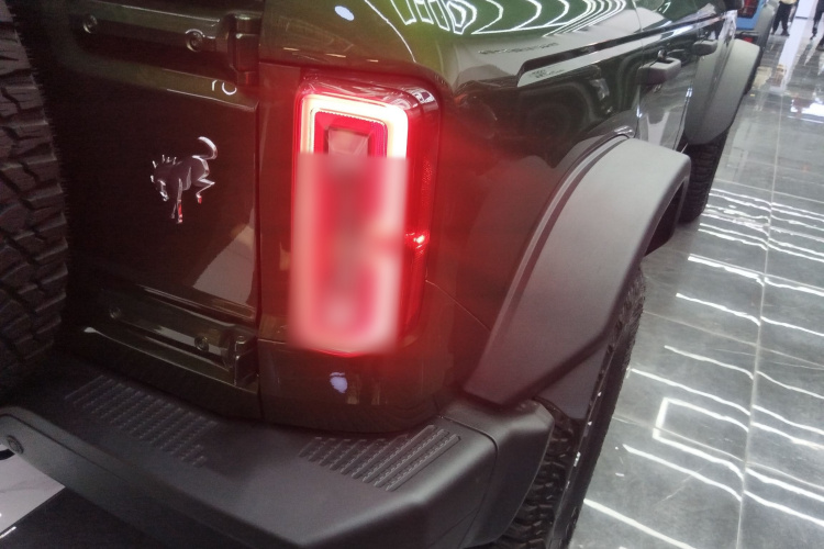 Ford Bronco 2024 car image #8