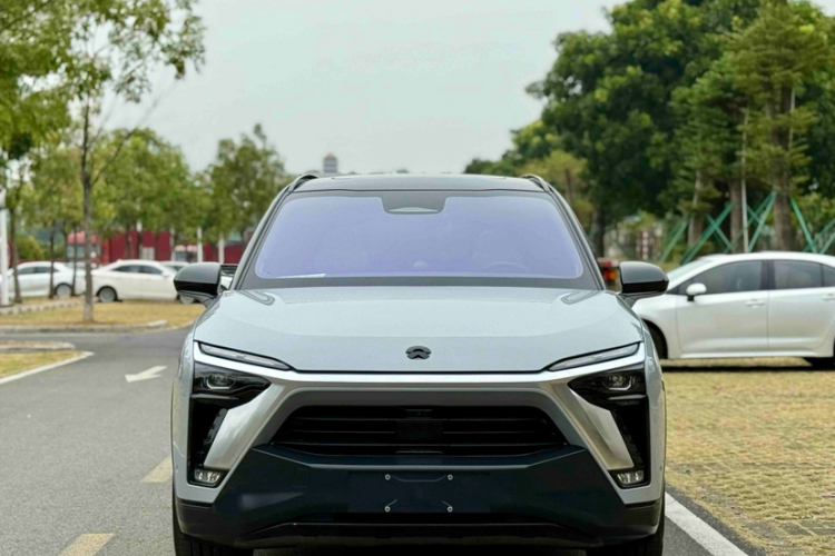 NIO ES8 2020 car image #8