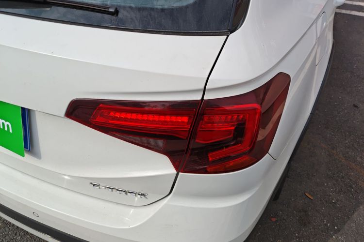 Volkswagen C-Trek 2018 immagine di auto #8