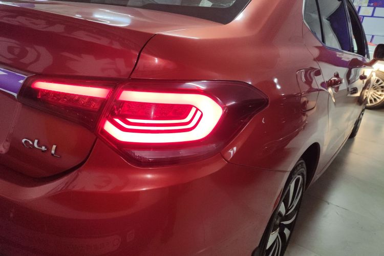 Citroen C4L 2016 car image #8